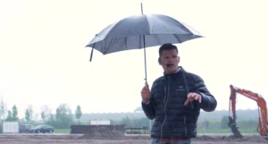 Eerste paal nieuwe bedrijfspand in de grond