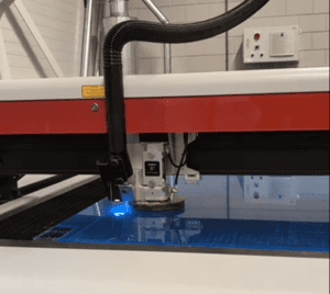 Watersnijden van kunststof