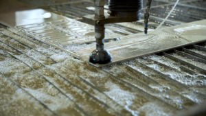 247 watersnijden.Still012